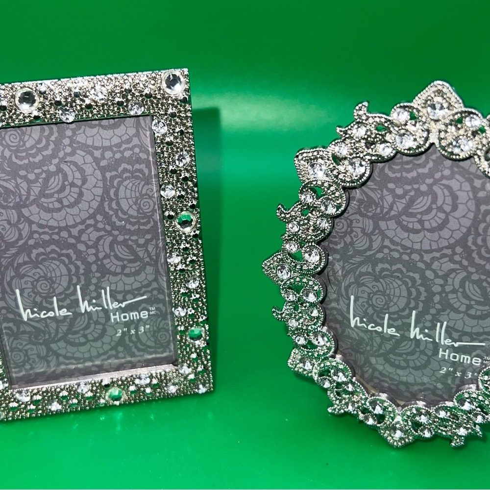 Nicole Miller Glittering Silver Photo Frame Duo - Picture 5 of 7